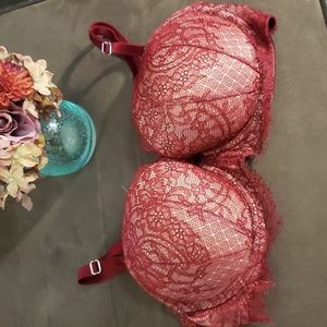 Victoria’s Secret  Cranberry Lave Bra 34D